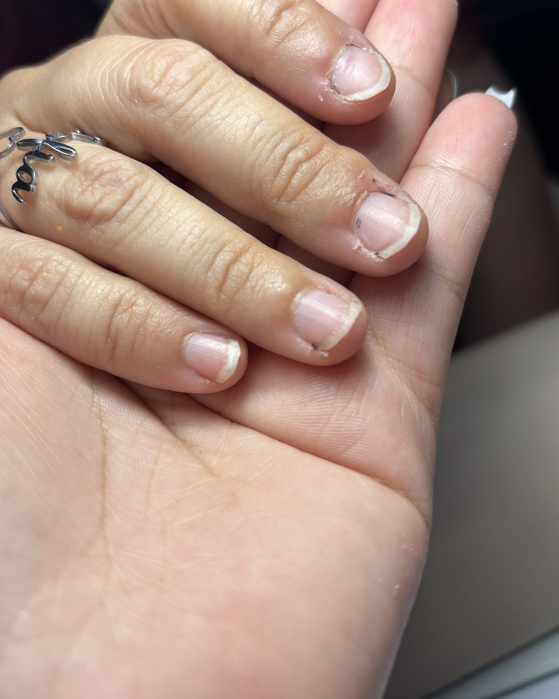Antes: Unha natural até gelinho vermelho